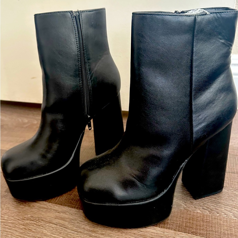 Black short booties